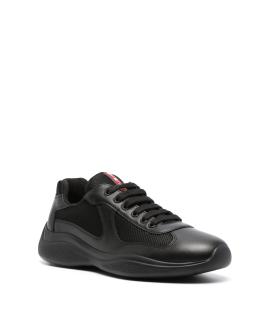 PRADA Низкие кроссовки / кеды
