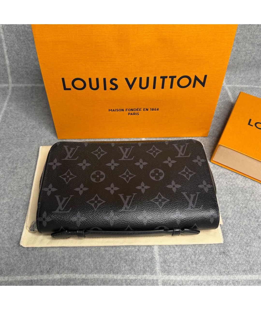 LOUIS VUITTON Черный кошелек, фото 2
