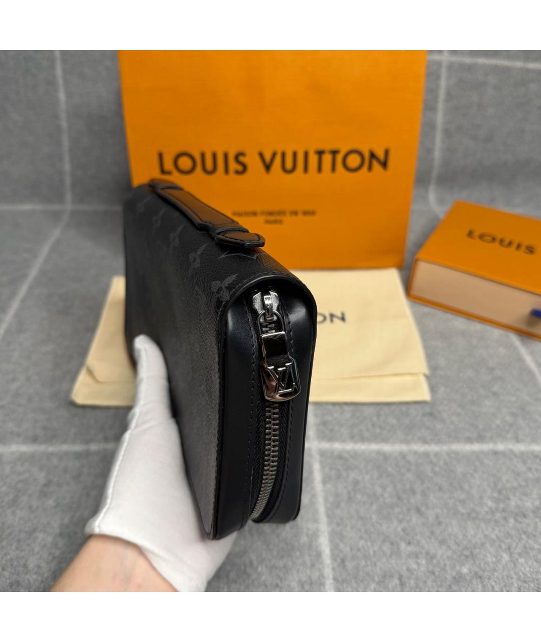 LOUIS VUITTON Черная барсетка, фото 4
