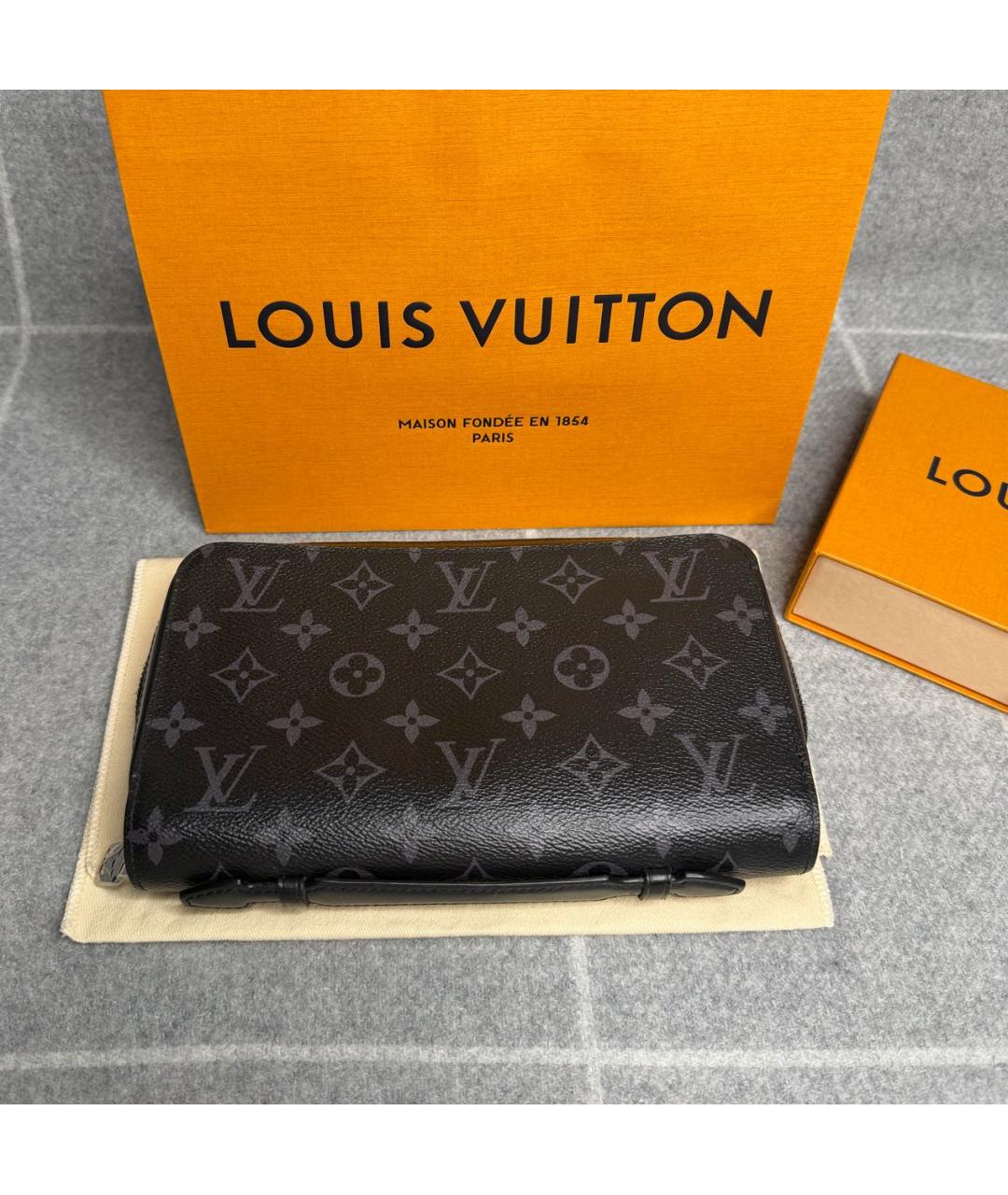 LOUIS VUITTON Черная барсетка, фото 2