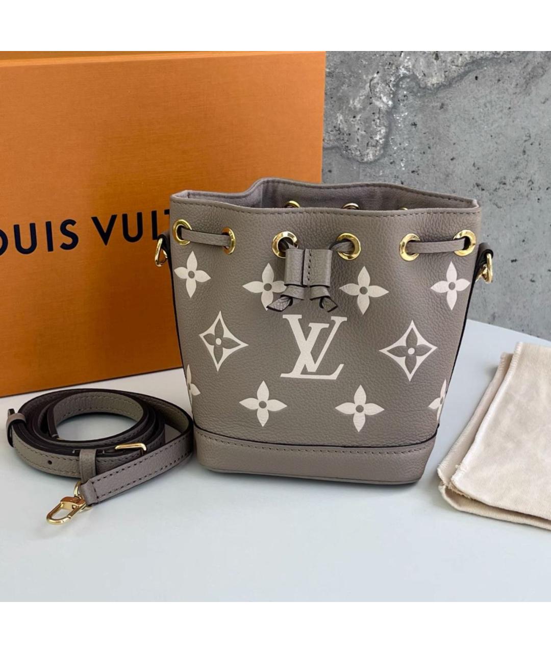 LOUIS VUITTON Бежевая кожаная сумка с короткими ручками, фото 2