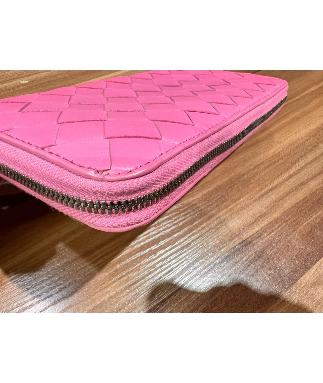 BOTTEGA VENETA Розовый кожаный кошелек, фото 5