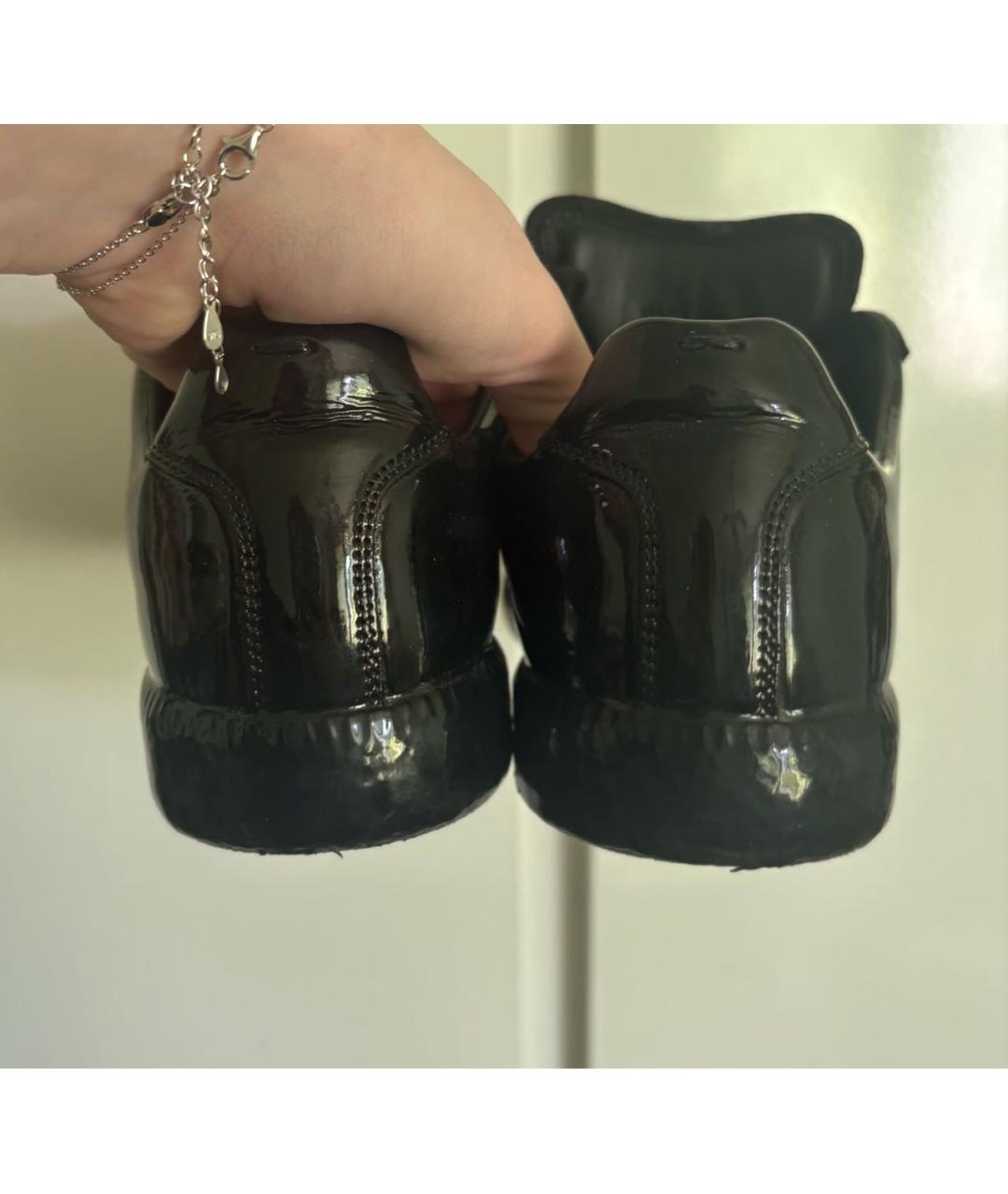 MAISON MARGIELA Черные кроссовки из лакированной кожи, фото 4