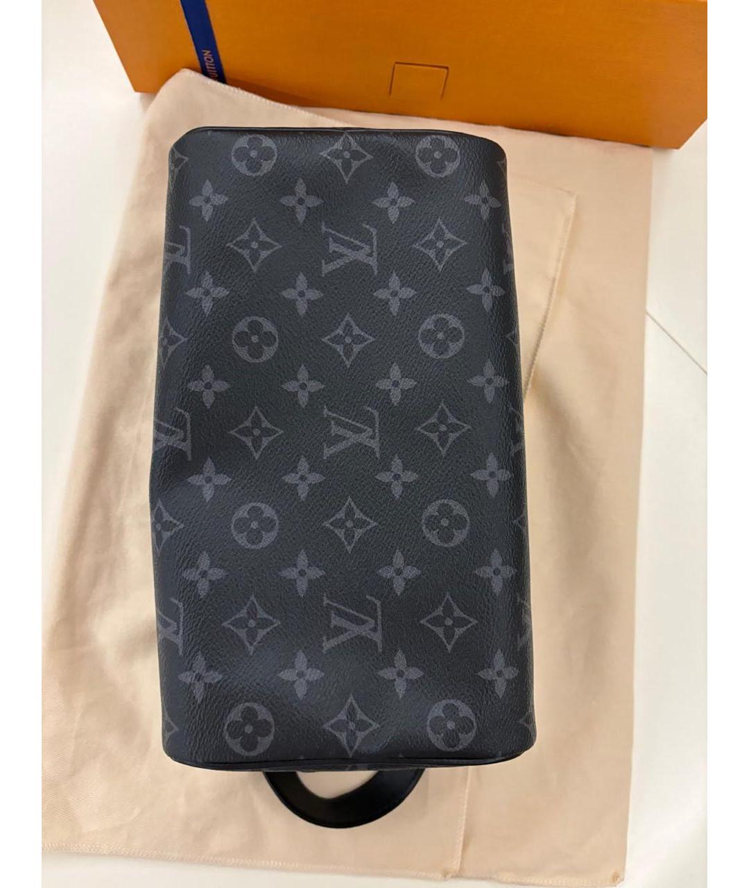 LOUIS VUITTON Черная косметичка, фото 8