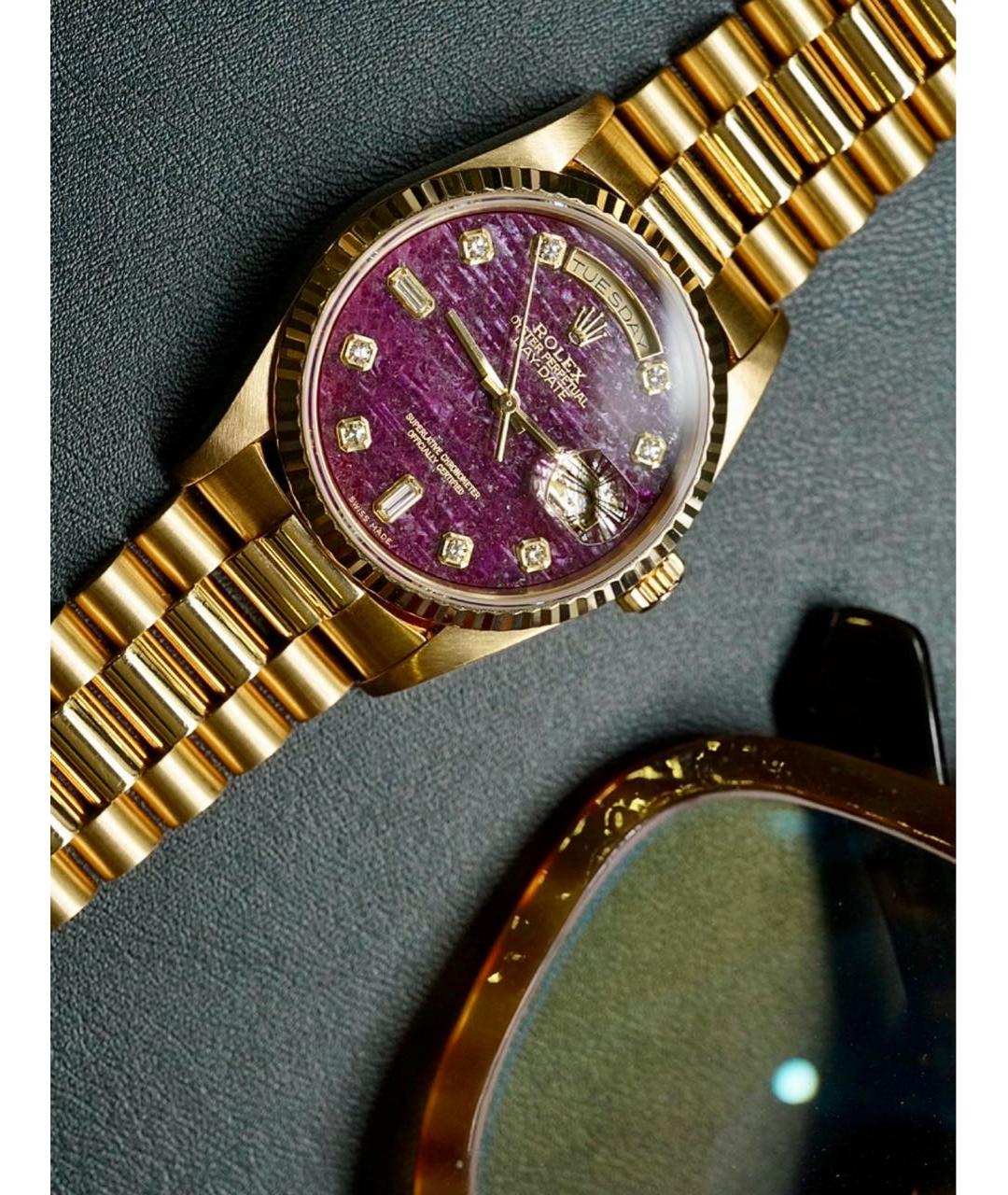 ROLEX Бордовые часы из желтого золота, фото 2