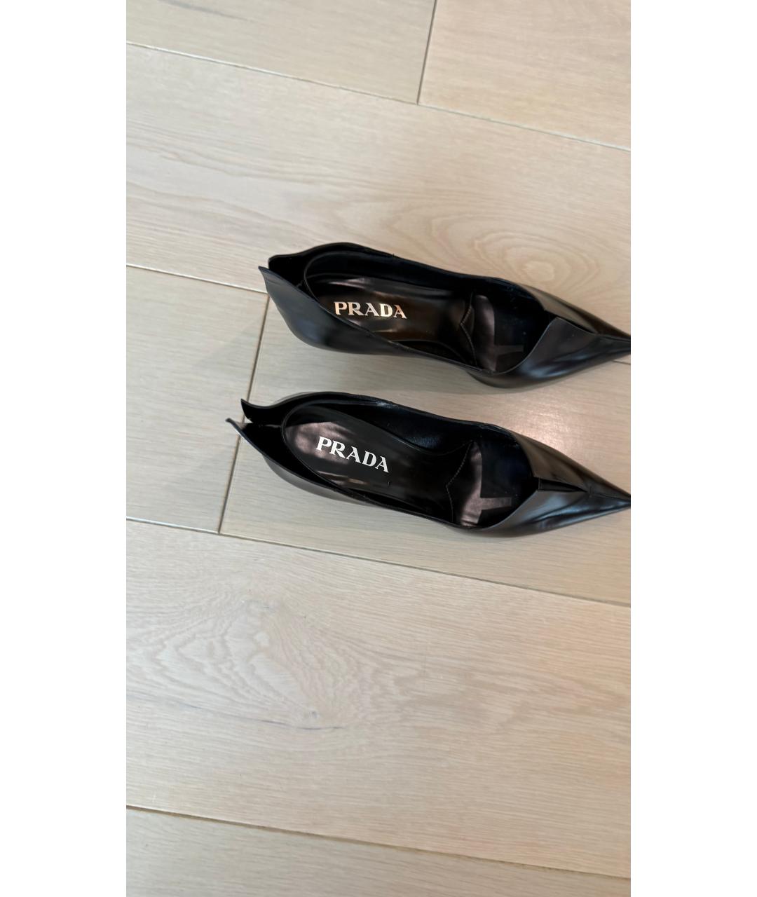 PRADA Черные кожаные лодочки на низком каблуке, фото 5