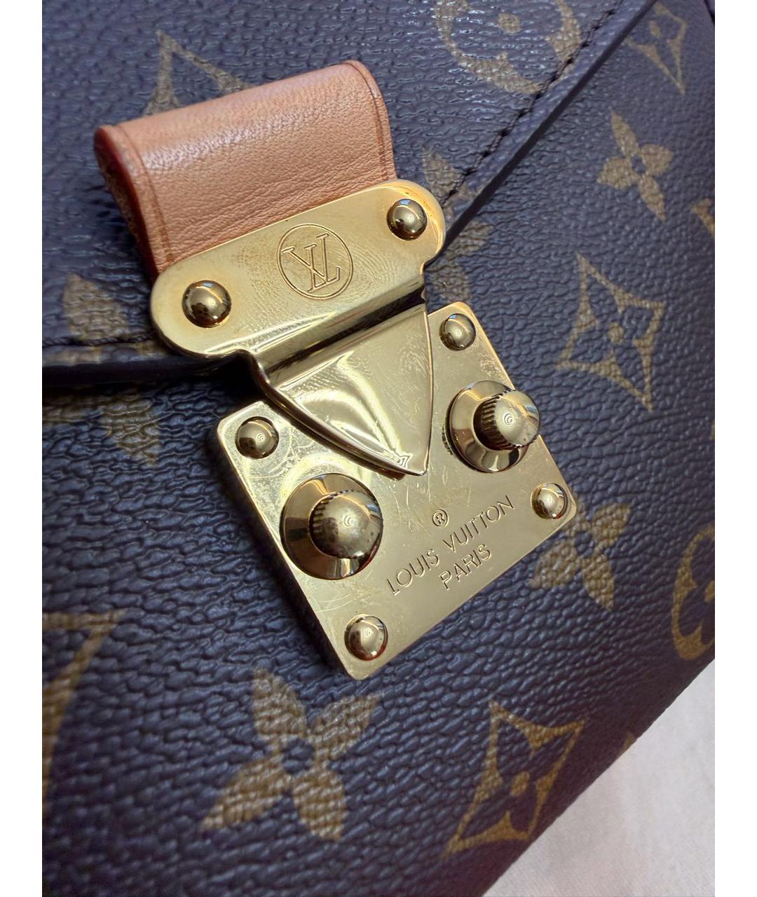 LOUIS VUITTON Коричневая кожаная сумка через плечо, фото 5