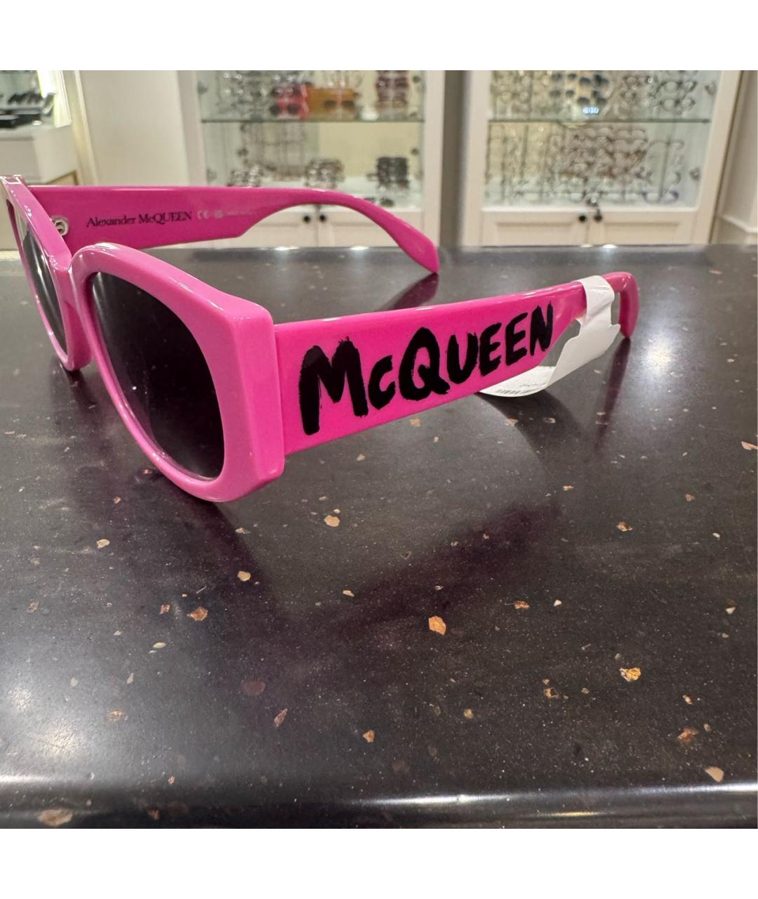 ALEXANDER MCQUEEN Фуксия пластиковые солнцезащитные очки, фото 2