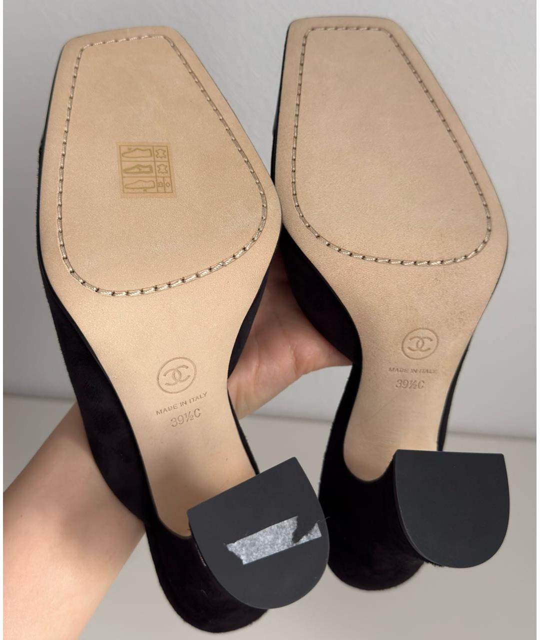 CHANEL Черные замшевые мюли, фото 6