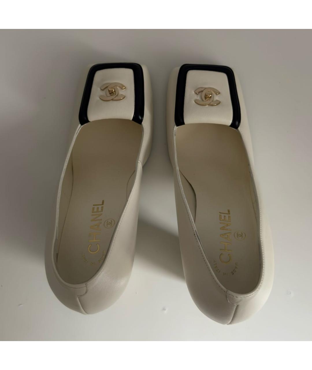 CHANEL Белые кожаные туфли, фото 3