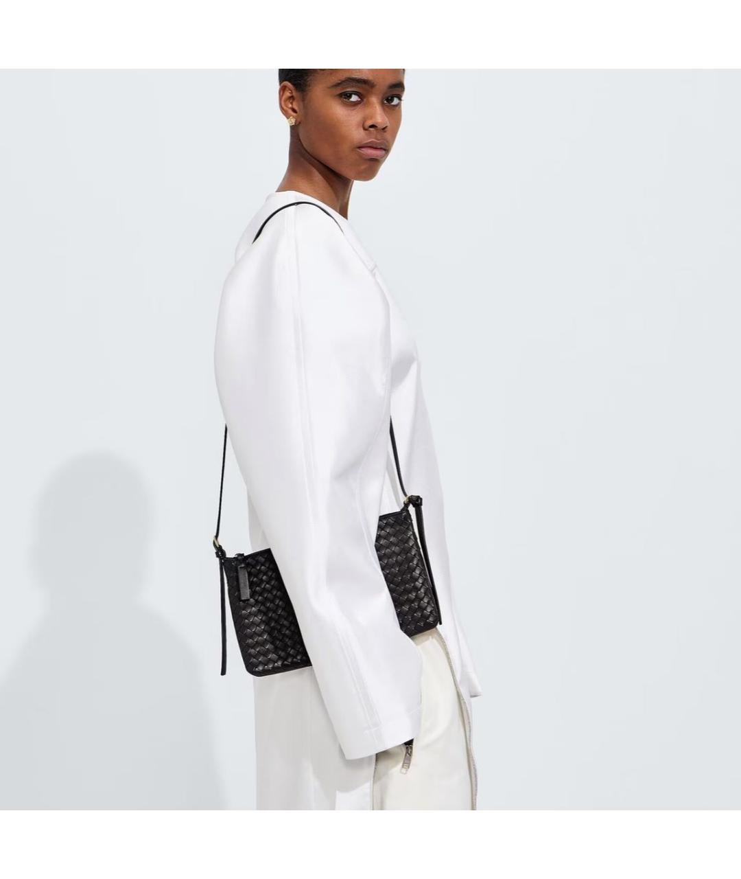 BOTTEGA VENETA Черная кожаная сумка через плечо, фото 2