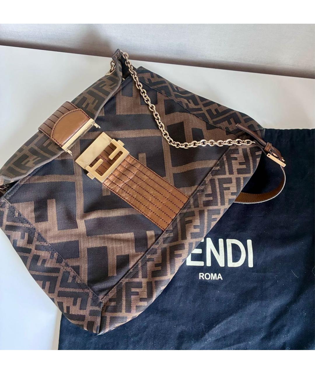 FENDI Коричневая кожаная сумка через плечо, фото 5