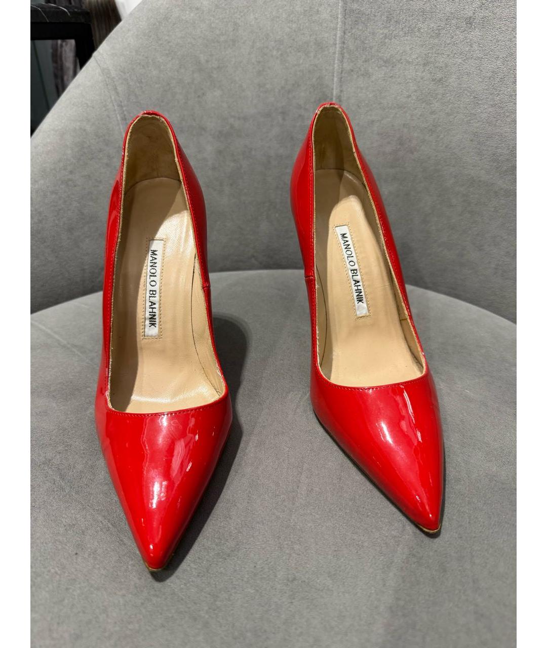 MANOLO BLAHNIK Красные туфли из лакированной кожи, фото 4