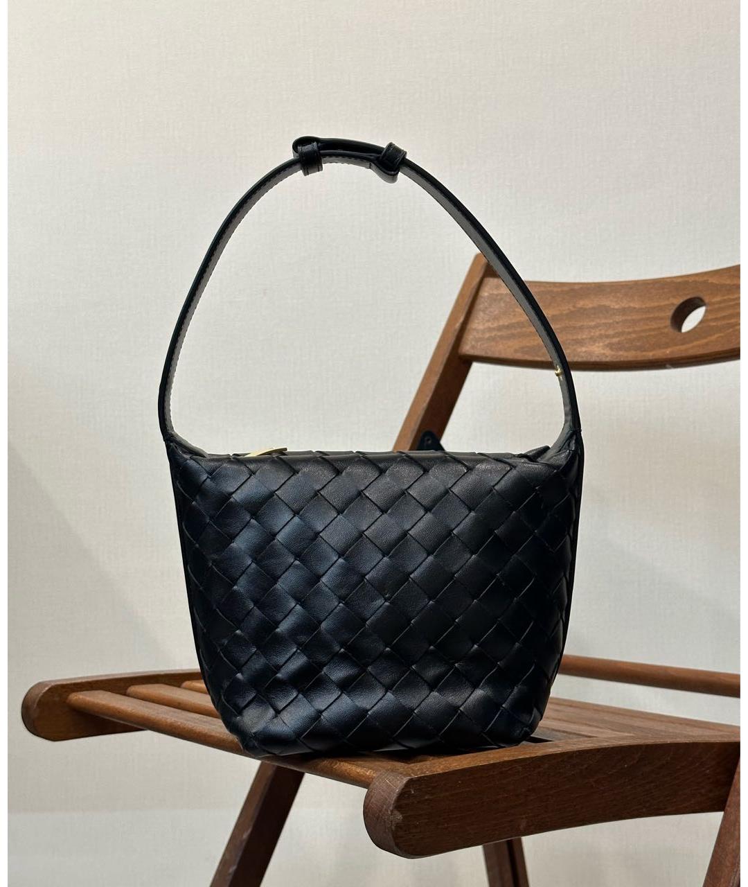 BOTTEGA VENETA Черная кожаная сумка с короткими ручками, фото 5
