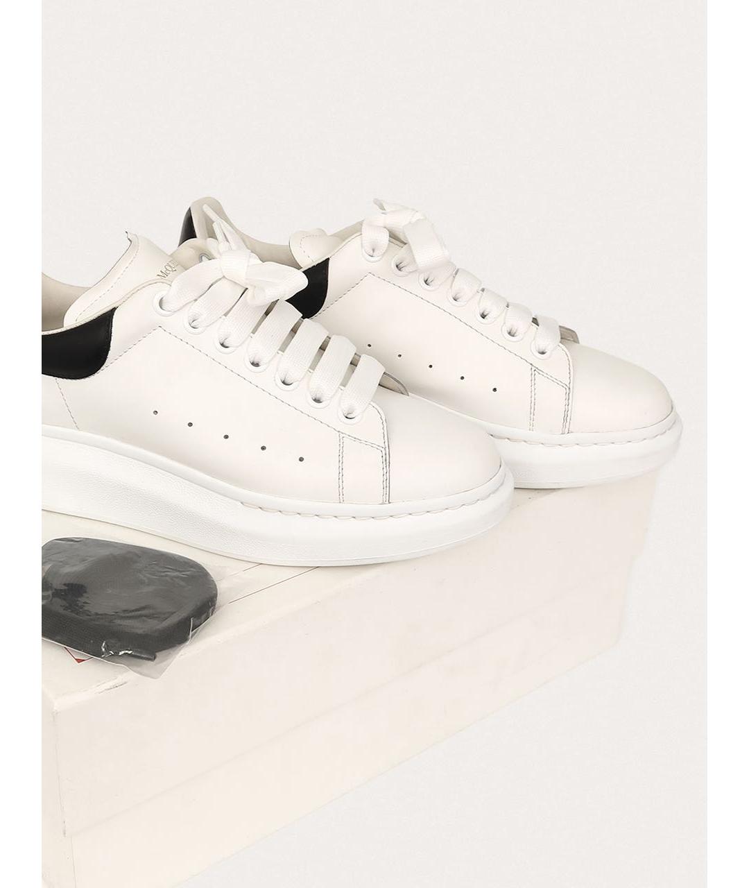 ALEXANDER MCQUEEN Белые кожаные низкие кроссовки / кеды, фото 2