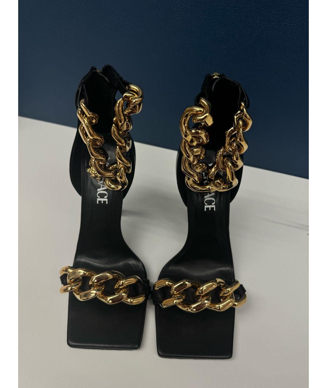 VERSACE Черные кожаные босоножки, фото 2
