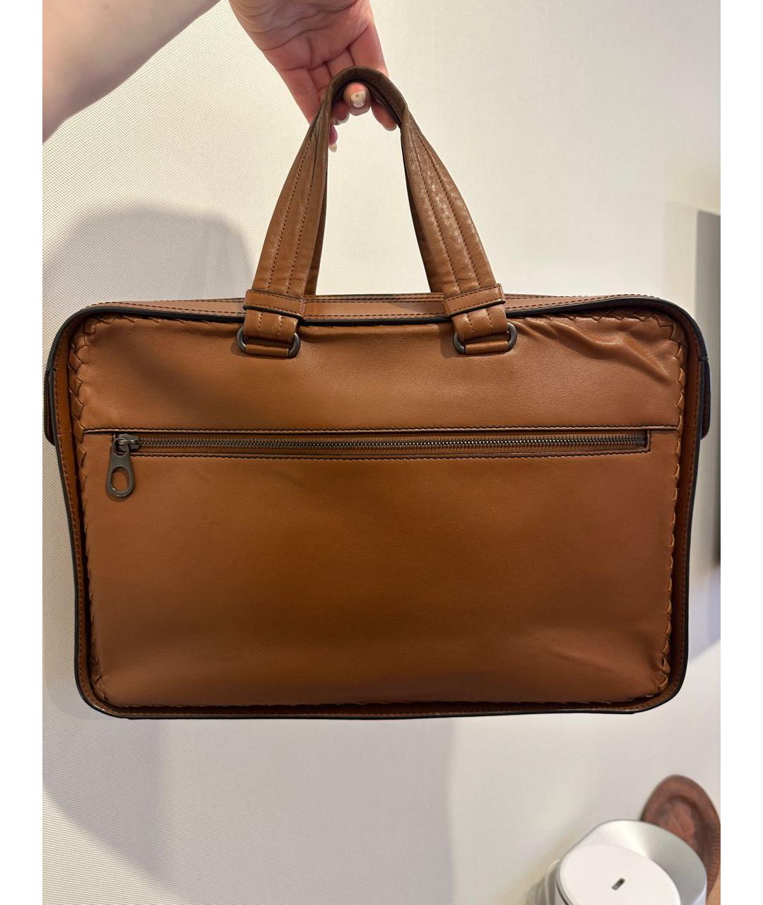 BOTTEGA VENETA Коричневая кожаная сумка с короткими ручками, фото 2