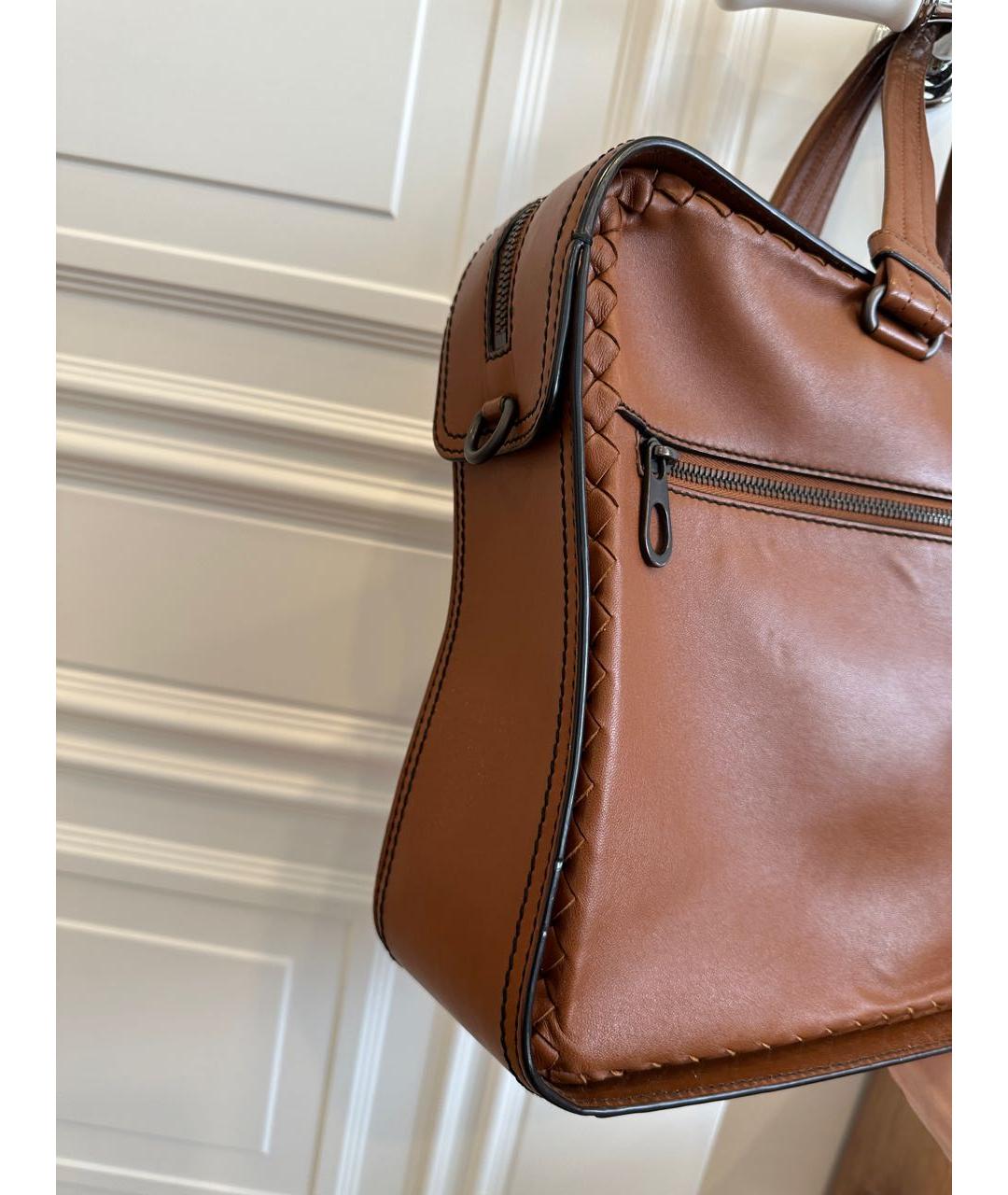 BOTTEGA VENETA Коричневая кожаная сумка с короткими ручками, фото 3