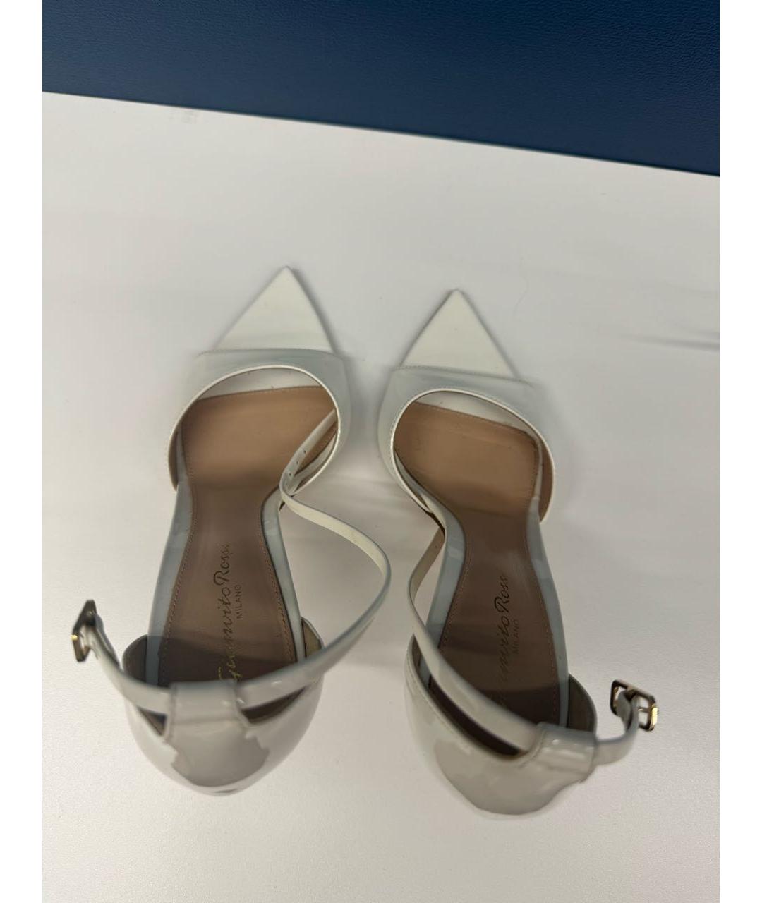 GIANVITO ROSSI Белые босоножки из лакированной кожи, фото 4