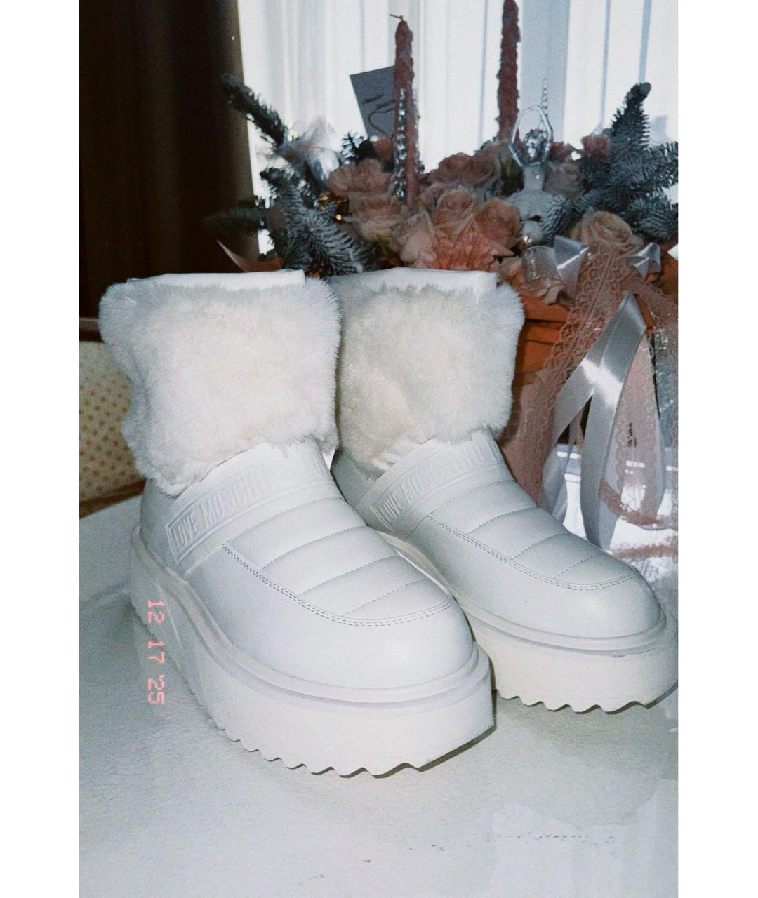 LOVE MOSCHINO Белые полусапоги из искусственной кожи, фото 3