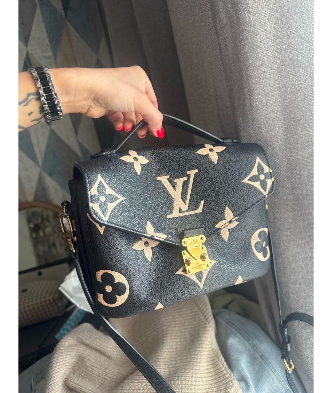 LOUIS VUITTON Черная кожаная сумка через плечо, фото 4
