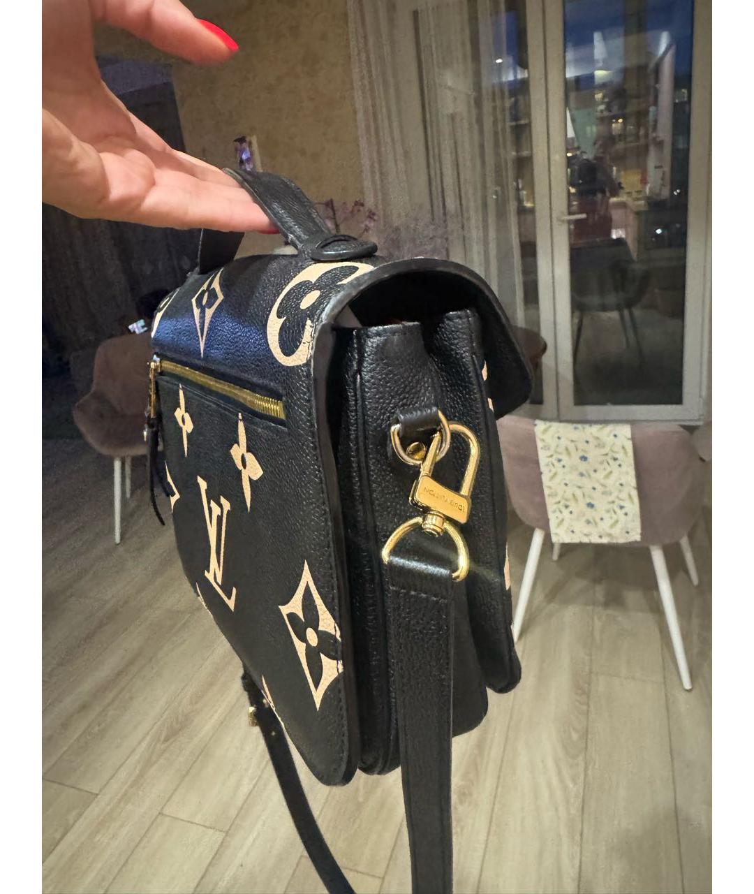 LOUIS VUITTON Черная кожаная сумка через плечо, фото 3