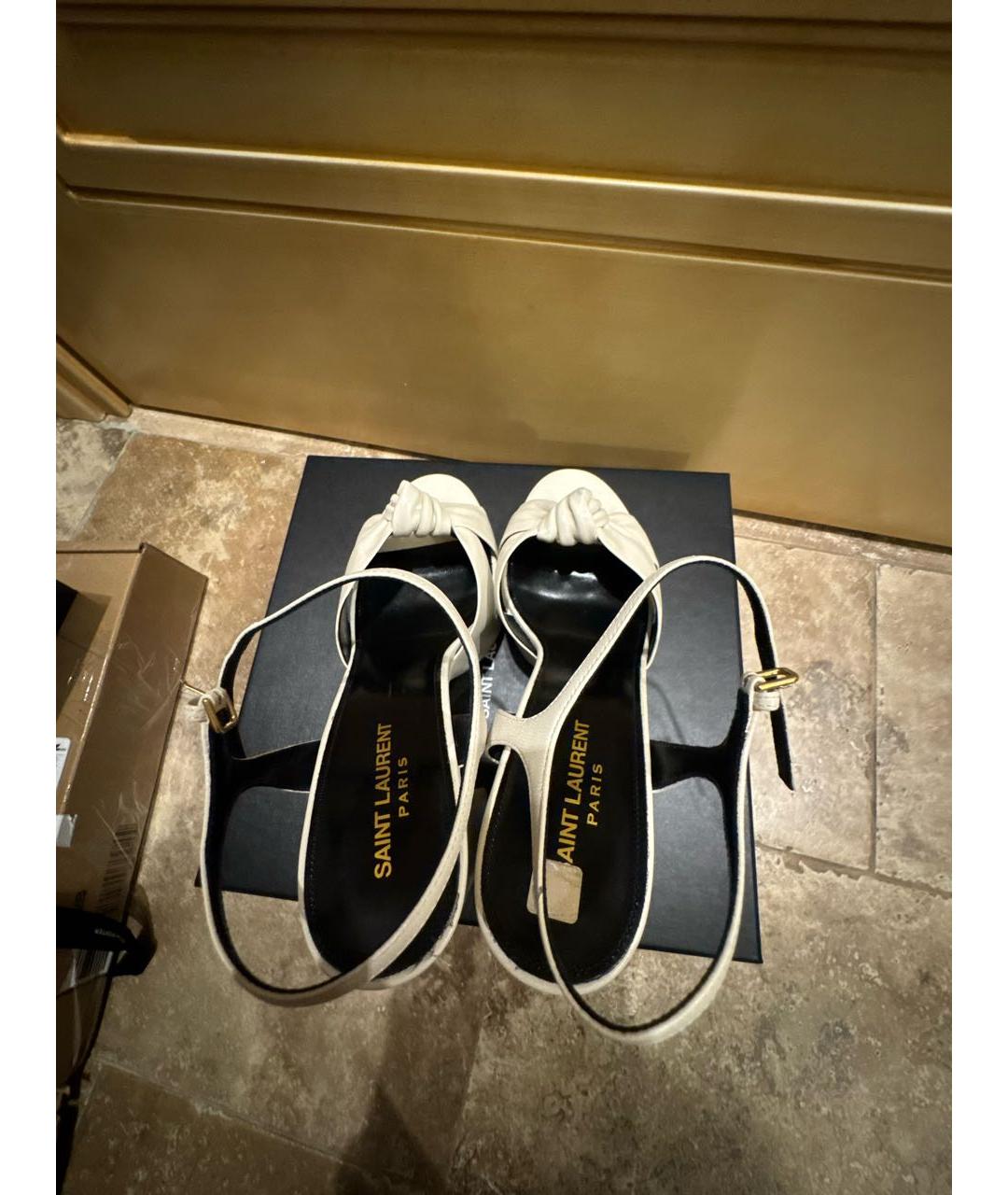 SAINT LAURENT Бежевые кожаные босоножки, фото 3
