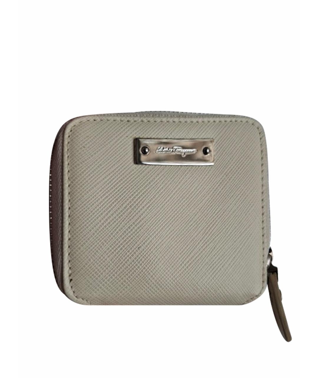 FERRAGAMO Белая кожаная визитница, фото 1