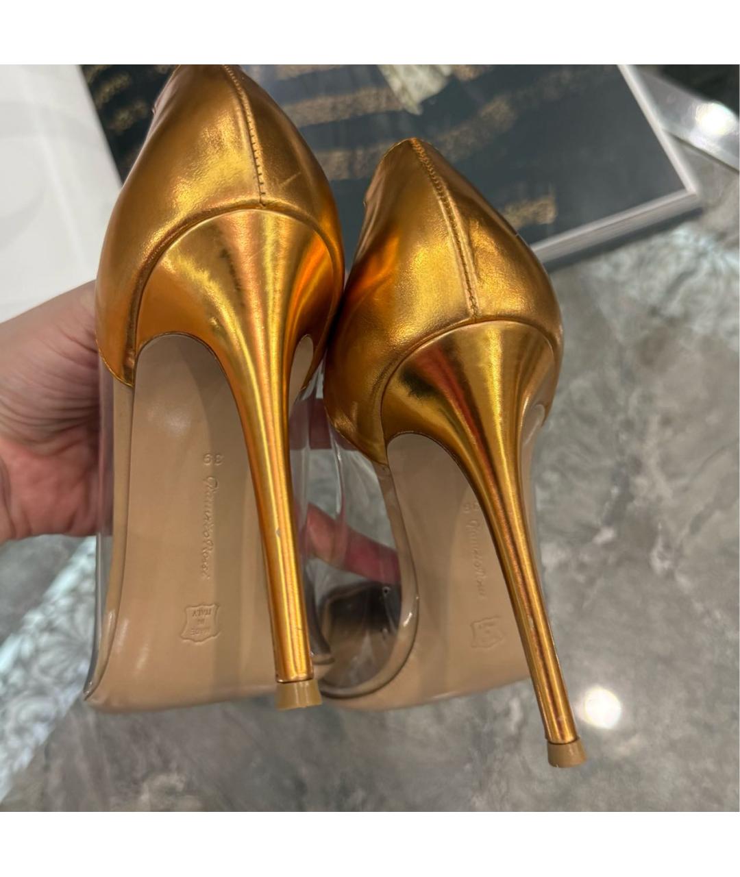 GIANVITO ROSSI Золотые кожаные туфли, фото 5