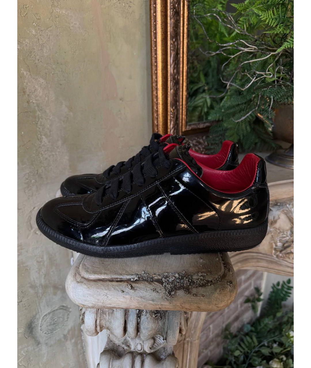 MAISON MARGIELA Черные низкие кроссовки / кеды из лакированной кожи, фото 6