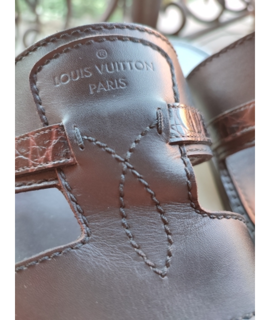 LOUIS VUITTON PRE-OWNED Коричневые кожаные шлепанцы, фото 9