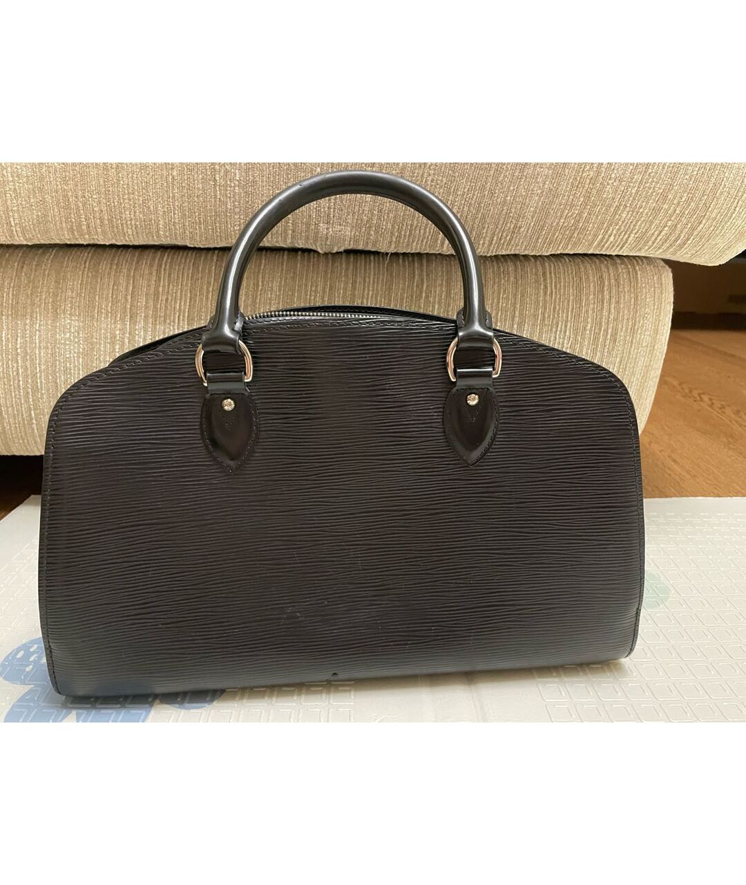 LOUIS VUITTON Черная кожаная сумка тоут, фото 2