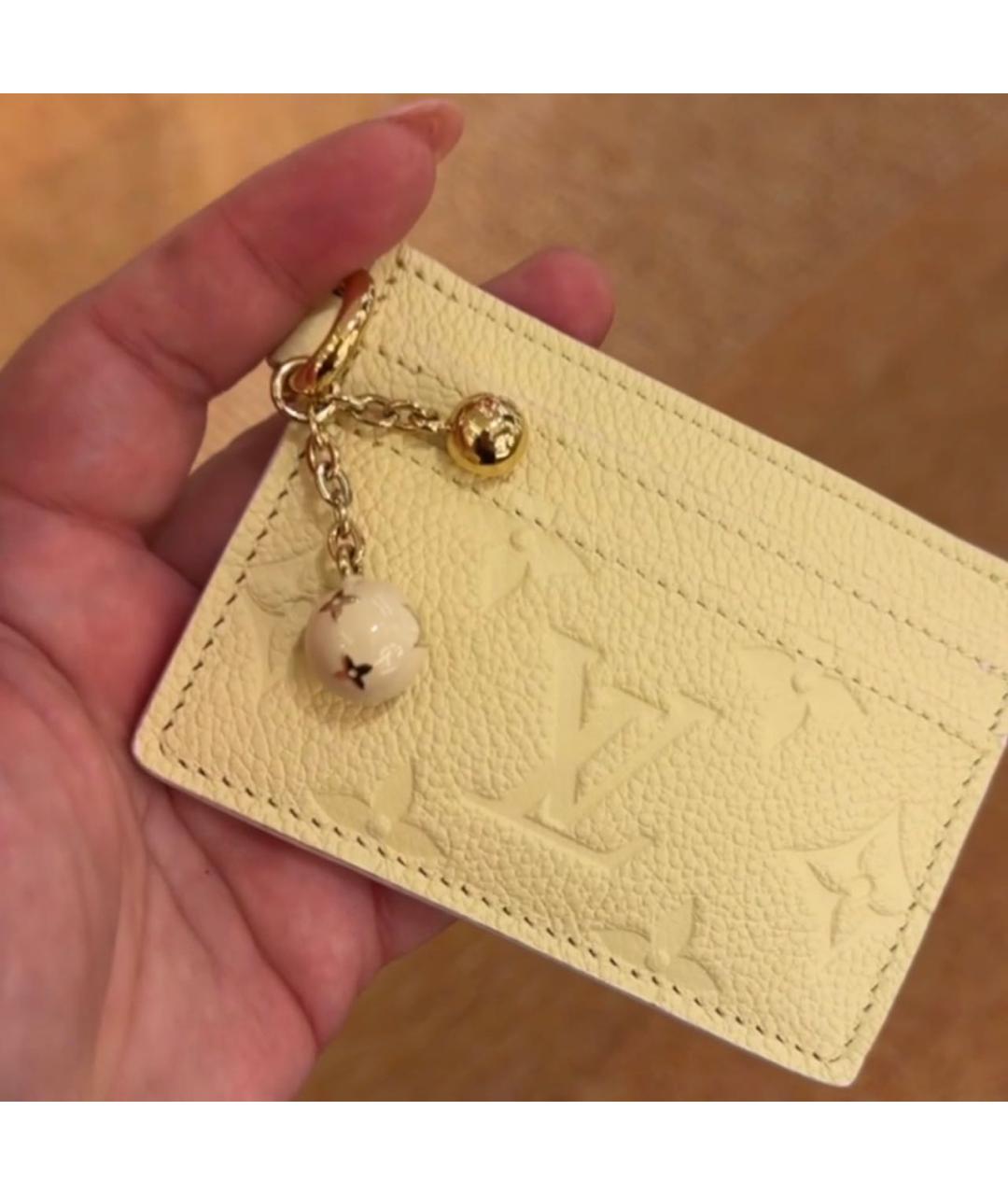 LOUIS VUITTON Желтый кожаный кардхолдер, фото 5
