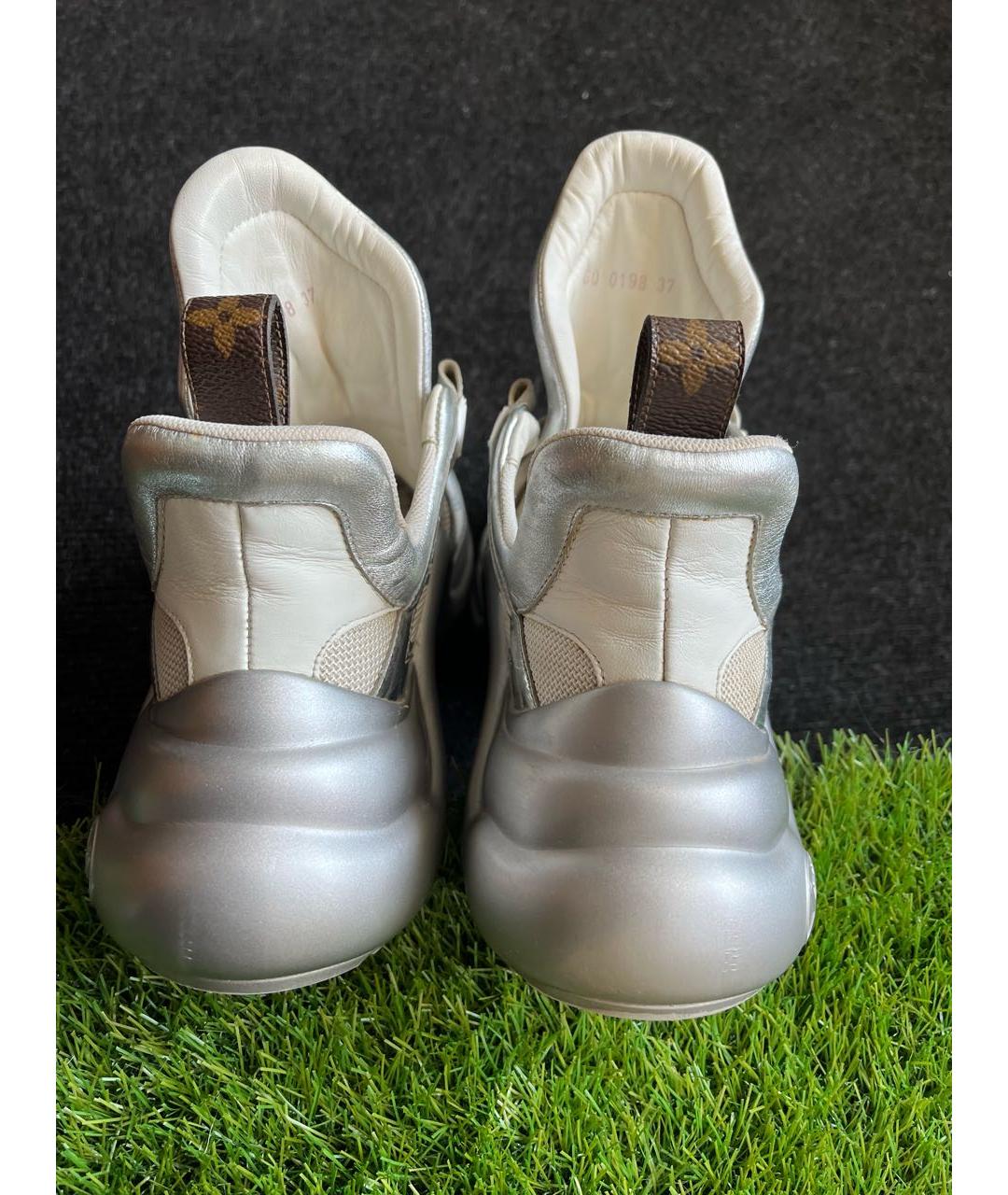 LOUIS VUITTON PRE-OWNED Серебряные кроссовки, фото 4