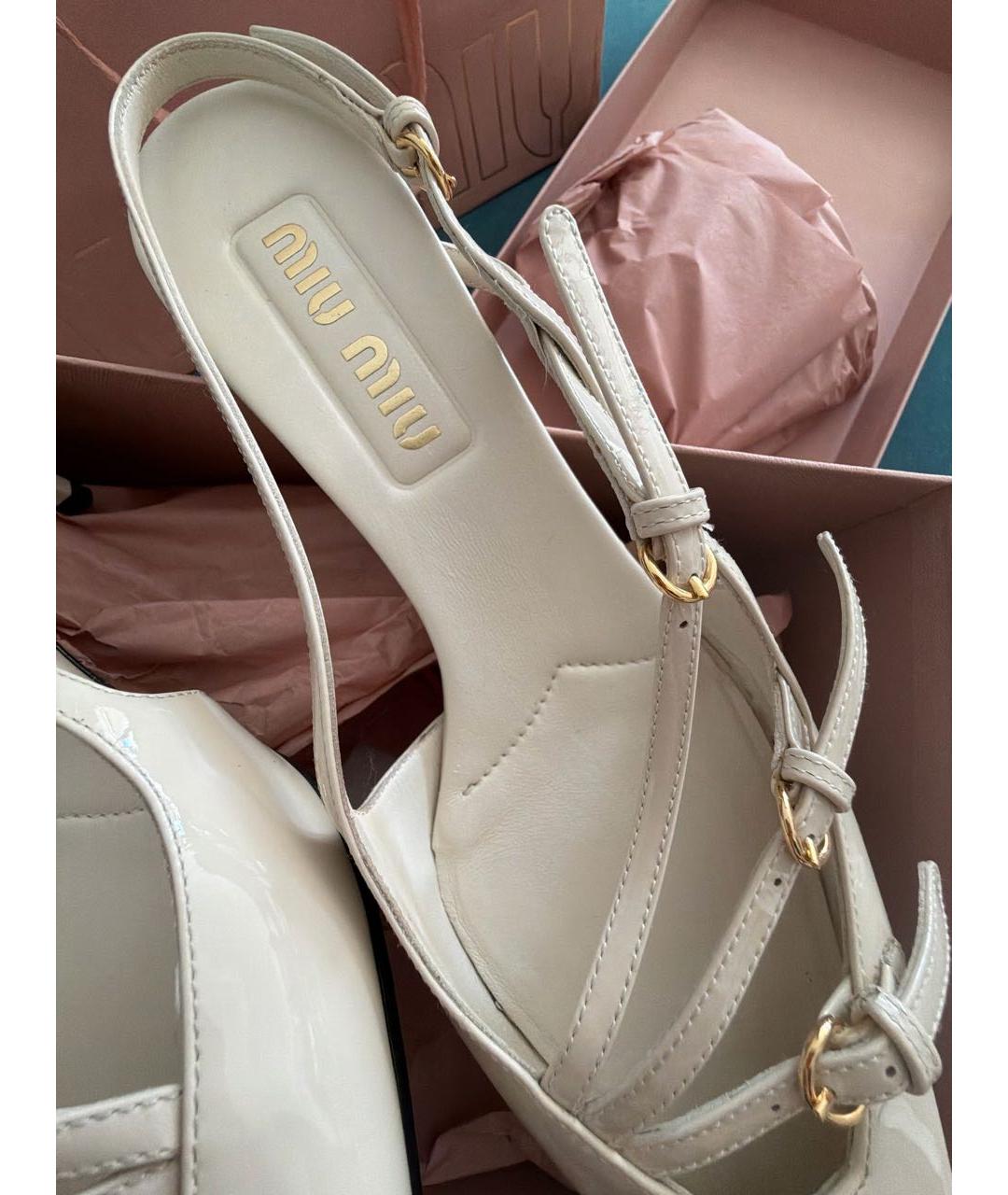 MIU MIU Бежевые туфли из лакированной кожи, фото 7