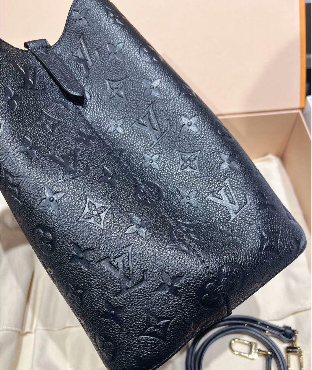 LOUIS VUITTON Черная кожаная сумка с короткими ручками, фото 3