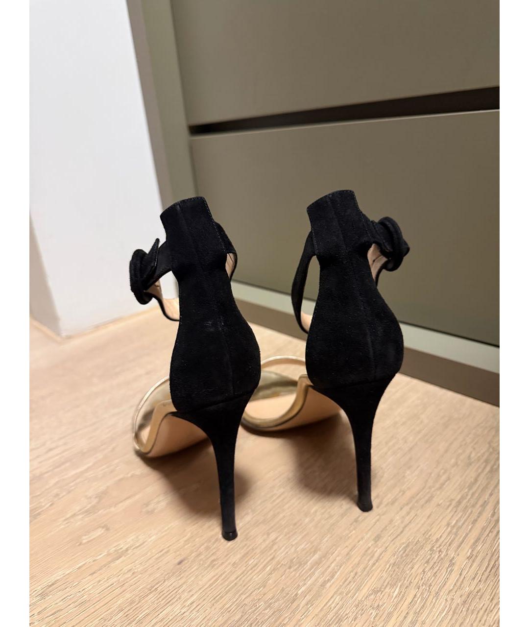 GIANVITO ROSSI Золотые кожаные босоножки, фото 4