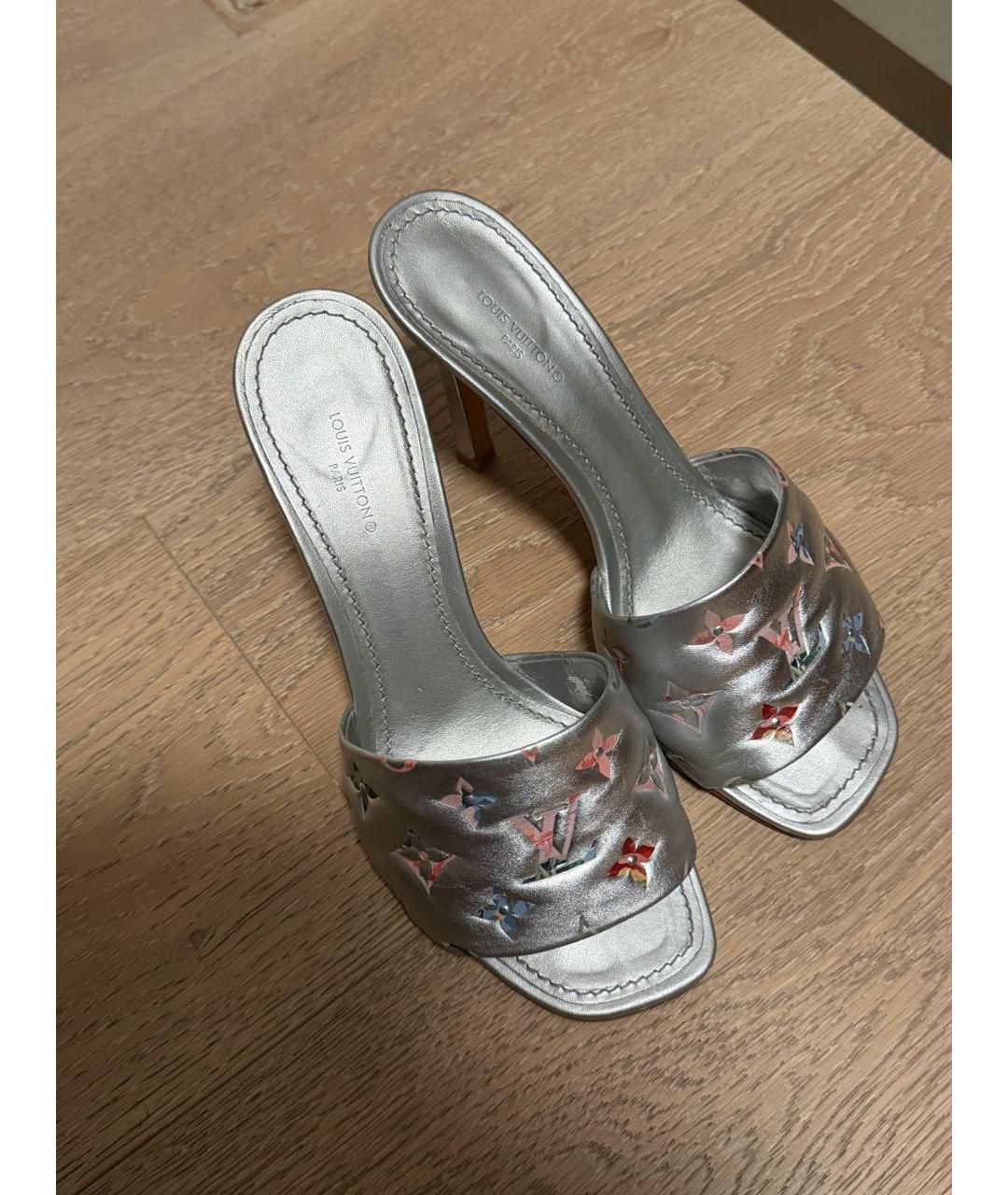 LOUIS VUITTON Серебряные кожаные мюли, фото 5