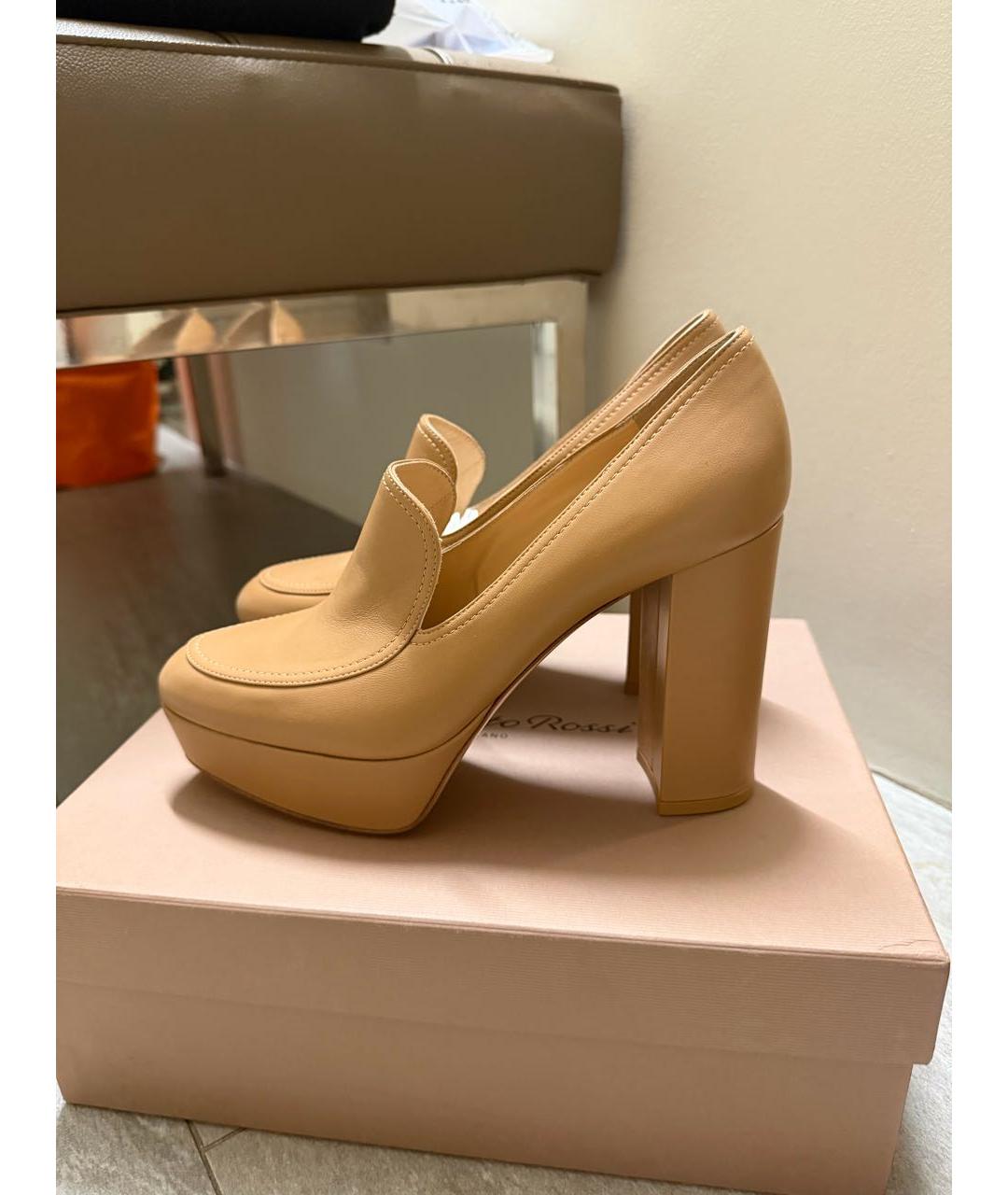 GIANVITO ROSSI Бежевые кожаные ботильоны, фото 2