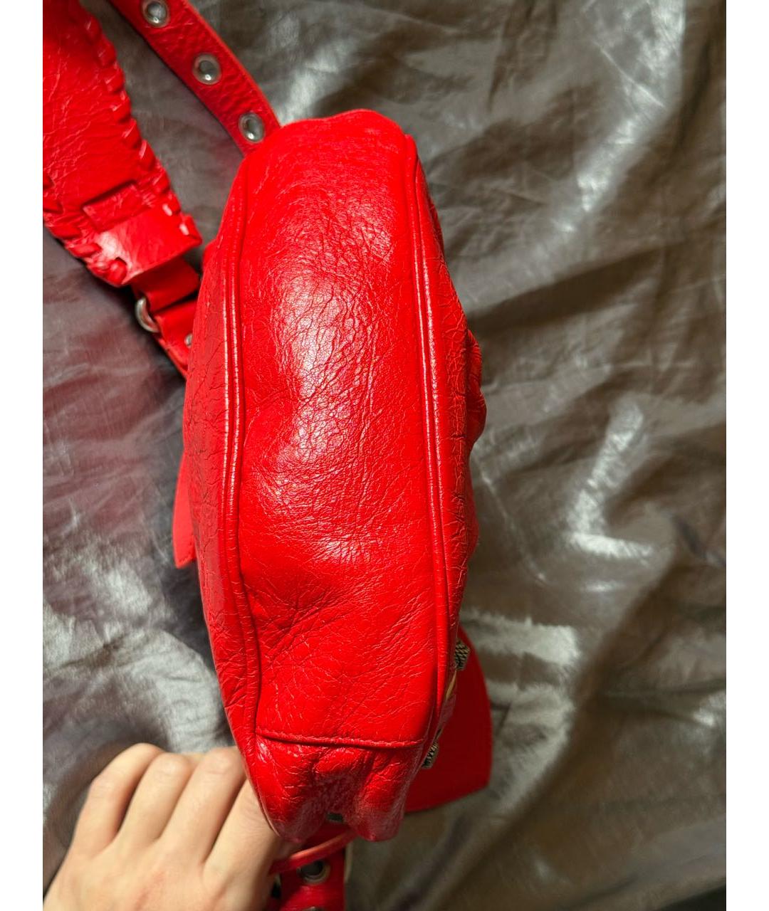BALENCIAGA Красная кожаная сумка через плечо, фото 5