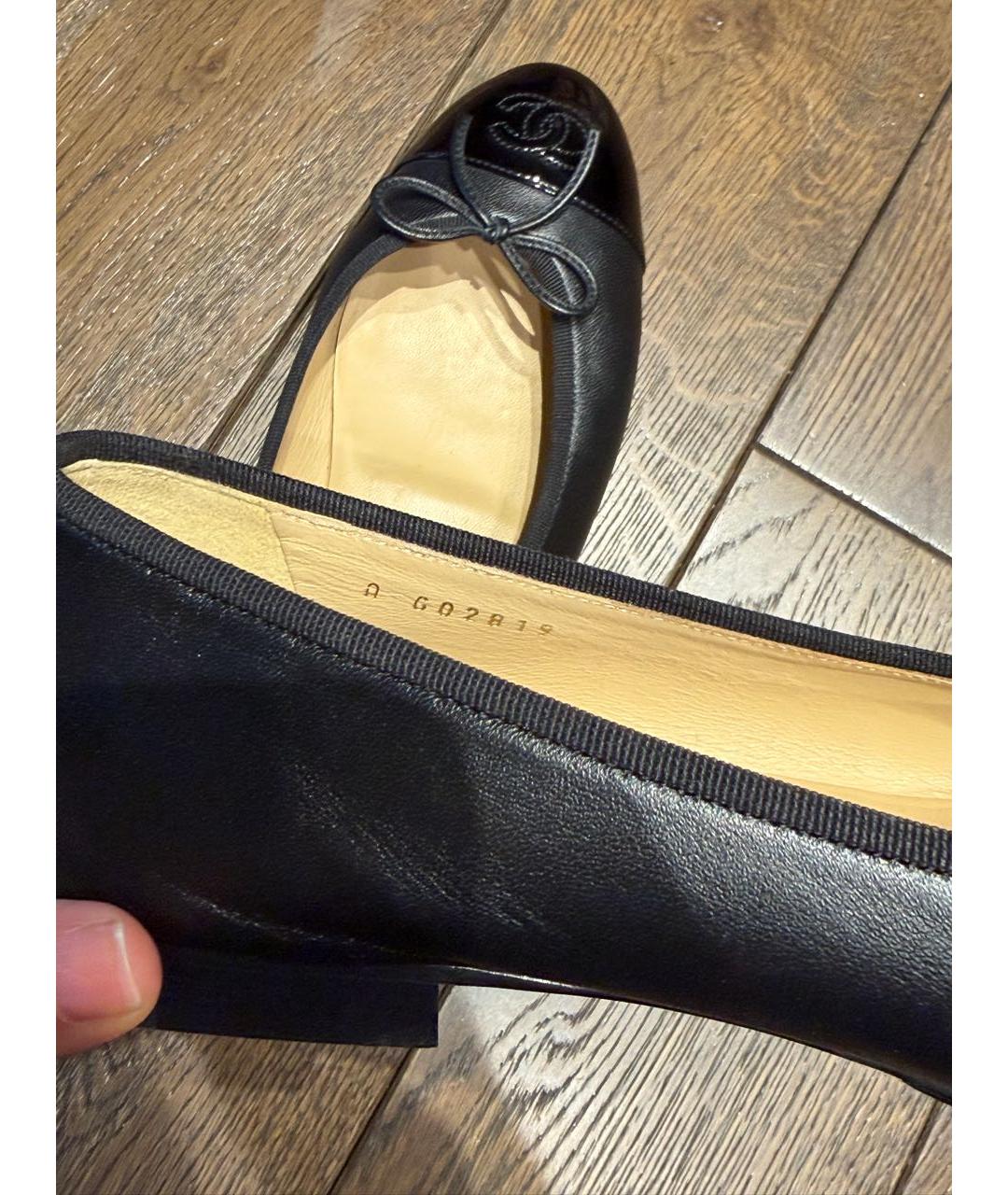 CHANEL Черные кожаные балетки, фото 4