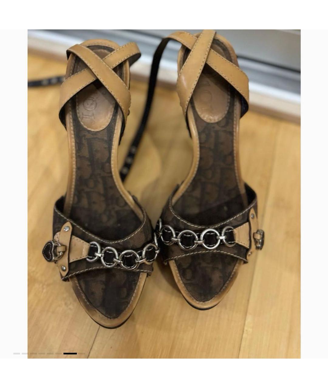 CHRISTIAN DIOR Коричневые текстильные босоножки, фото 4
