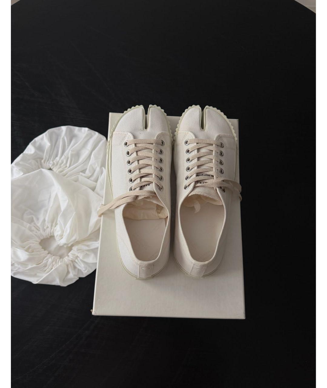 MAISON MARGIELA Белые текстильные низкие кроссовки / кеды, фото 3