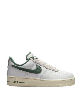 NIKE Кроссовки