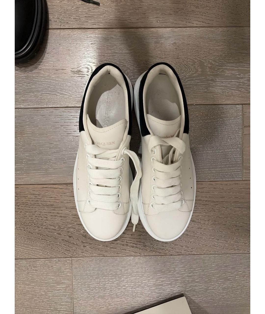 ALEXANDER MCQUEEN Белые кожаные кеды, фото 2