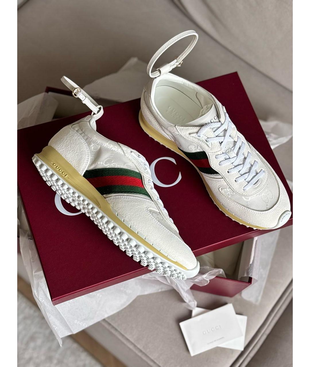 GUCCI Белые замшевые кроссовки, фото 2