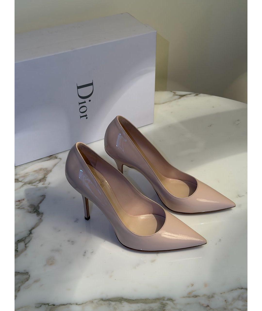 CHRISTIAN DIOR Бежевые туфли из лакированной кожи, фото 8