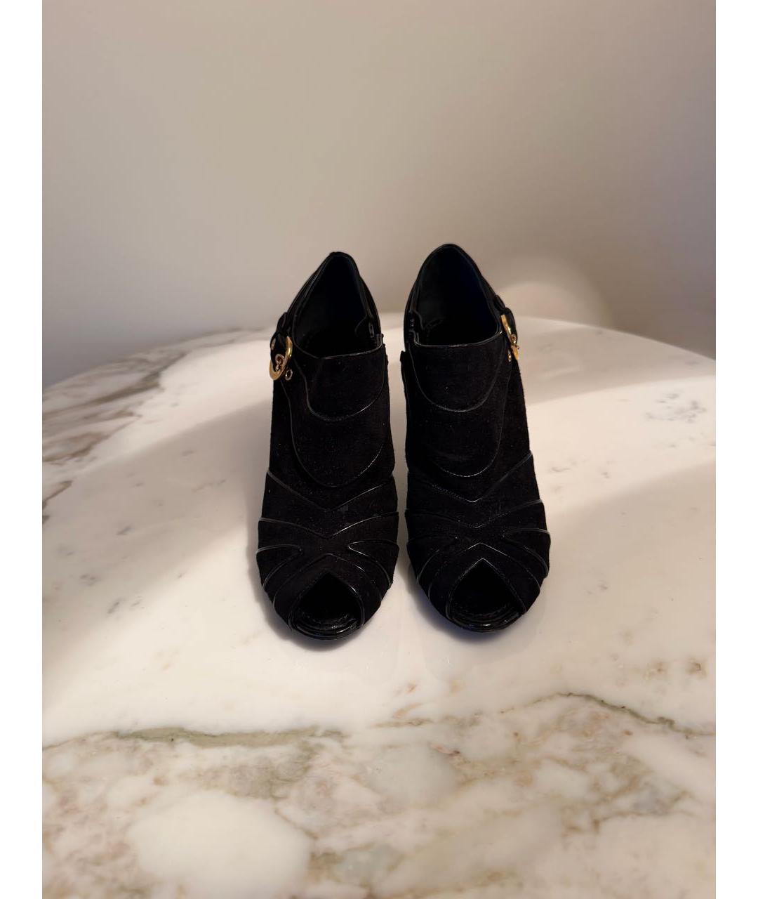 LOUIS VUITTON Черные замшевые ботильоны, фото 2