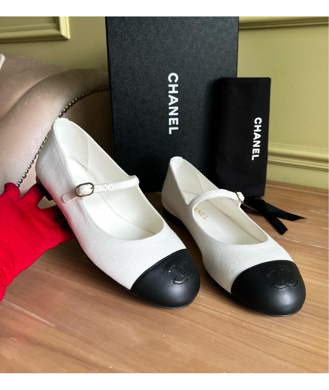 CHANEL Белые текстильные балетки, фото 2