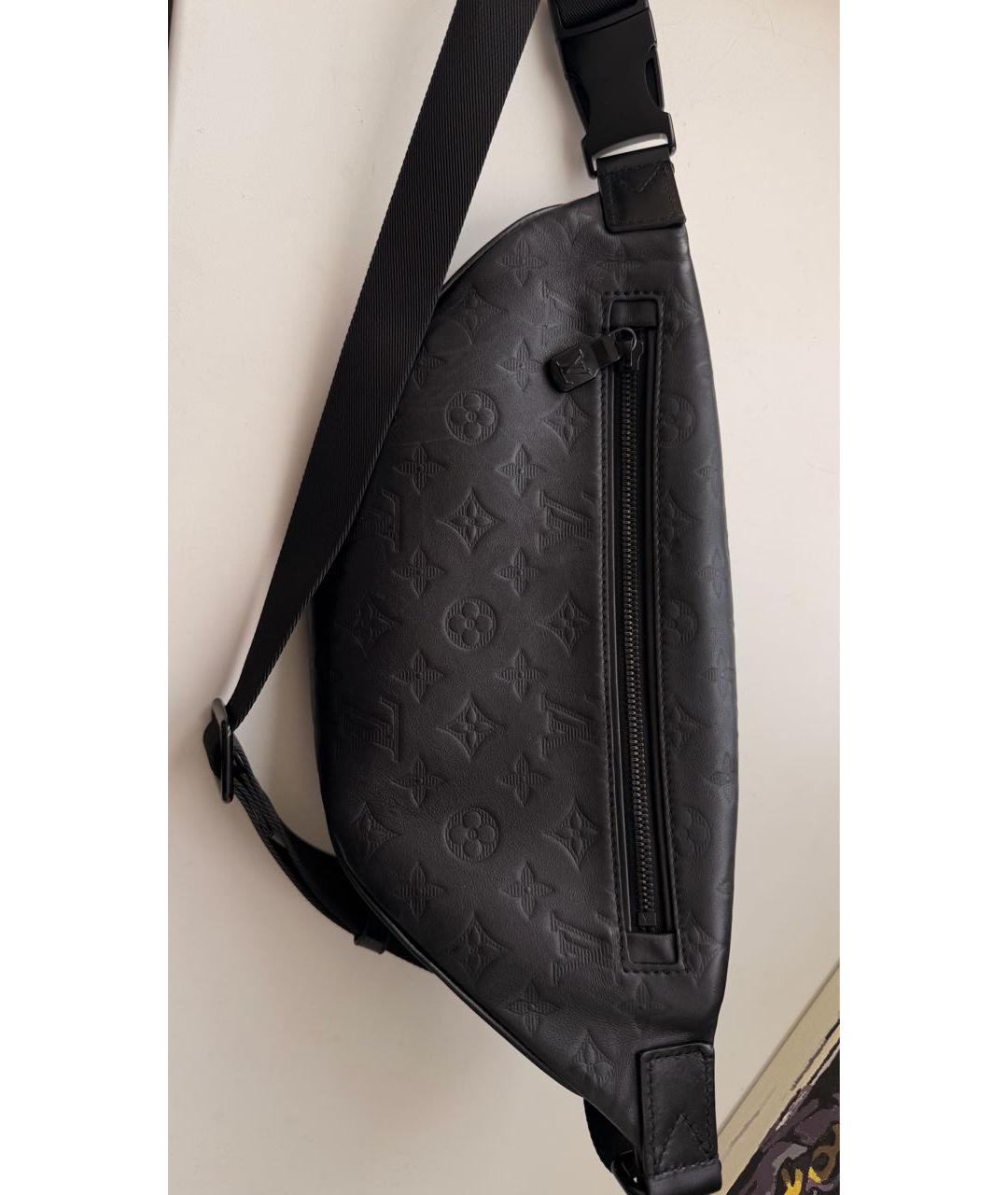 LOUIS VUITTON Черная кожаная поясная сумка, фото 3